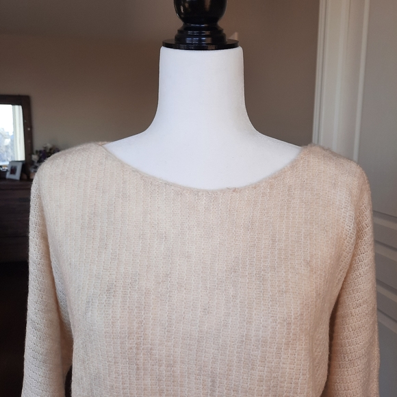 Abercrombie & Fitch Beige Boatneck Sweater Size XS - Picture 3 of 7